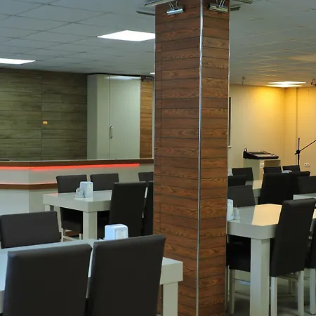 Cam Hotel 3*